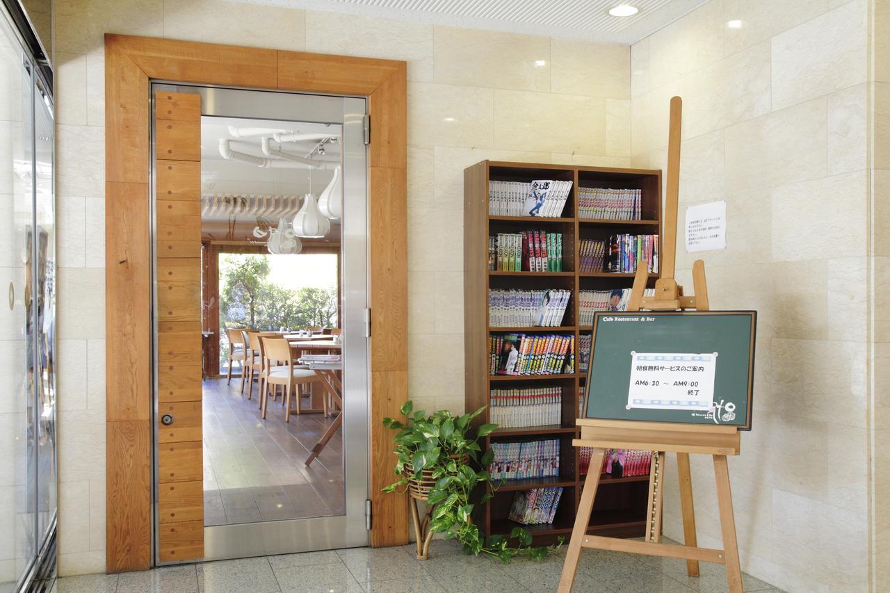 Park Hotel Kani Bagian luar foto
