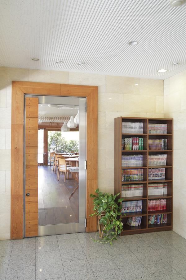 Park Hotel Kani Bagian luar foto