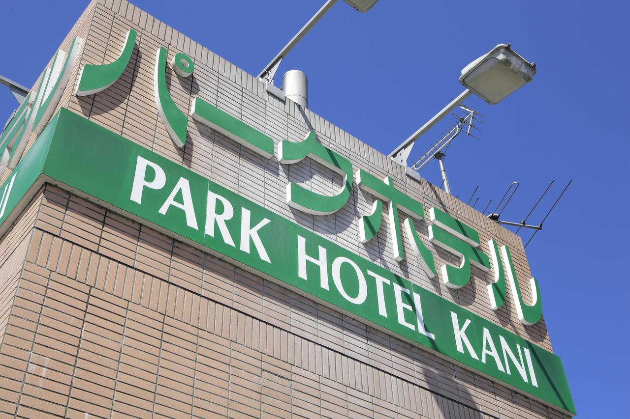 Park Hotel Kani Bagian luar foto