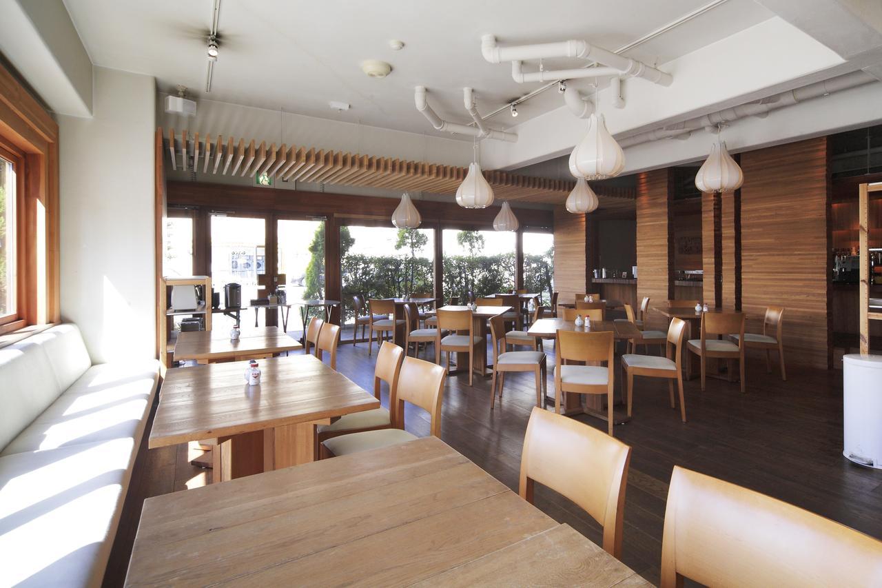 Park Hotel Kani Bagian luar foto