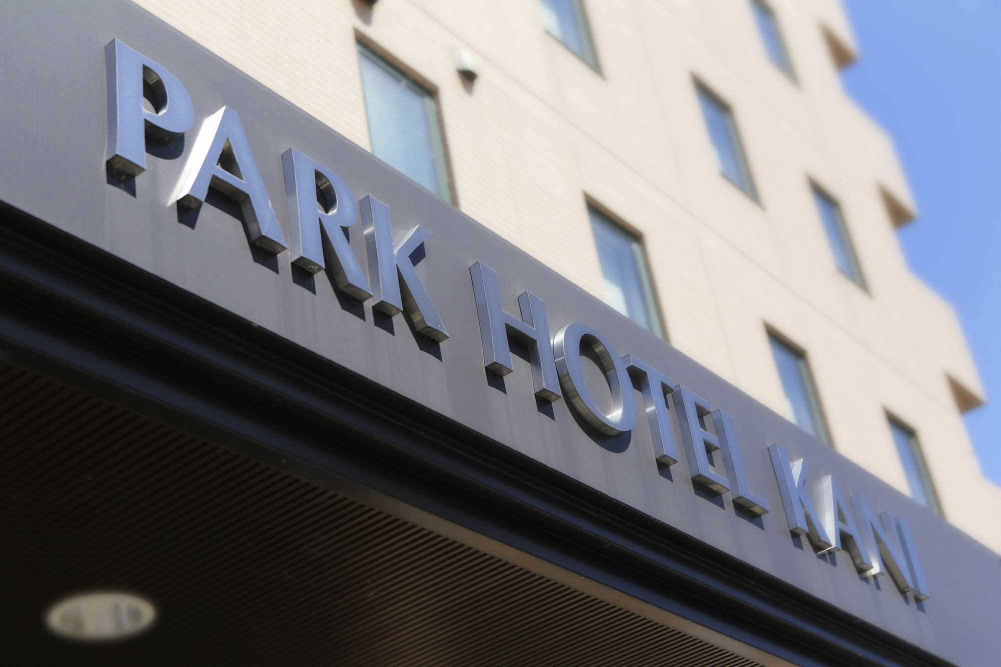 Park Hotel Kani Bagian luar foto